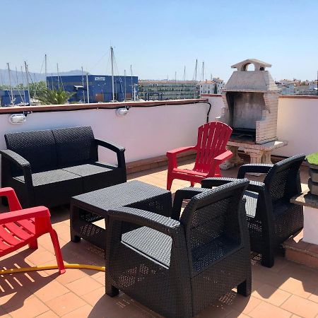 Appartement 80 m2,Port Rhodes D-2 chambres, terrasse panoramique, vue sur le canal principal d’Empuriabrava Extérieur photo