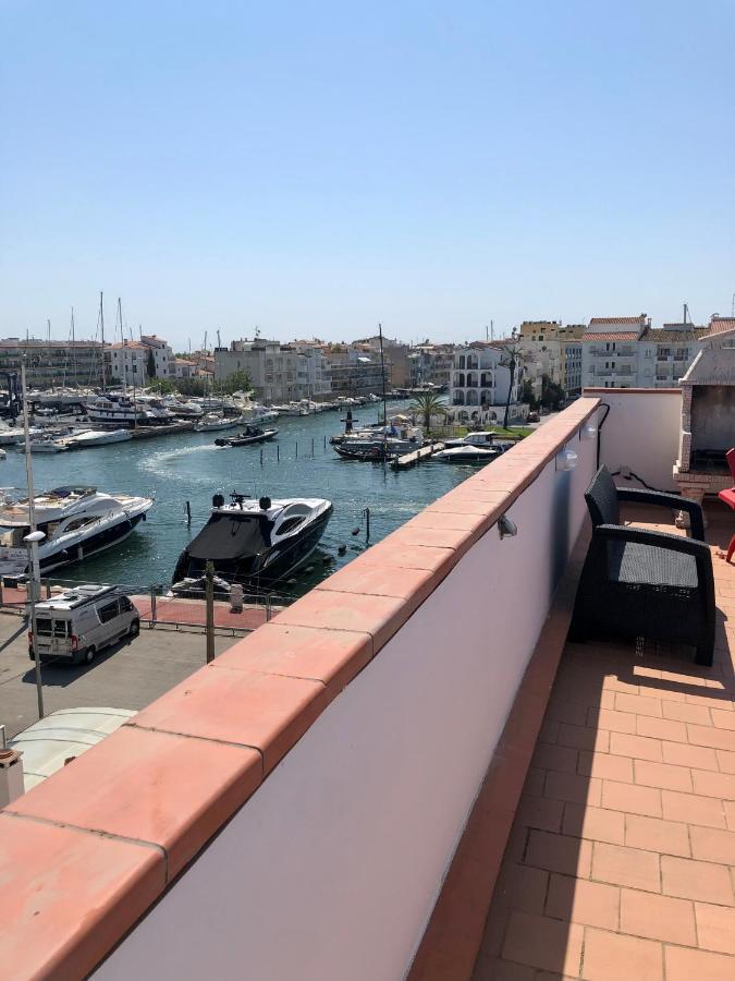 Appartement 80 m2,Port Rhodes D-2 chambres, terrasse panoramique, vue sur le canal principal d’Empuriabrava Extérieur photo
